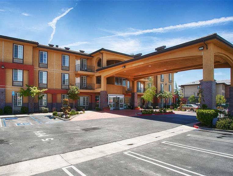 Best Western Plus Country Park Hotel Tehachapi Exterior photo
